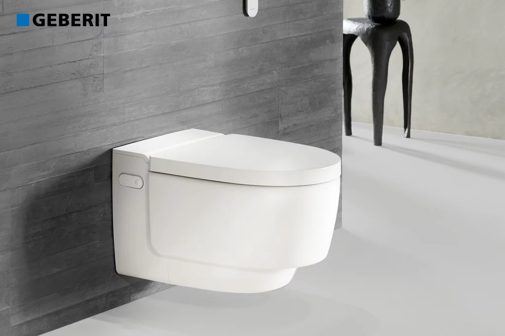Dusch-WC Mera der Marke GEBERIT mit Fernbedienung