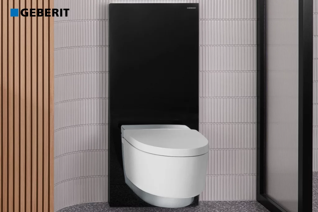 Dusch-WC Mera der Marke GEBERIT in der Farbe Chrom mit Monolith-Spülkasten