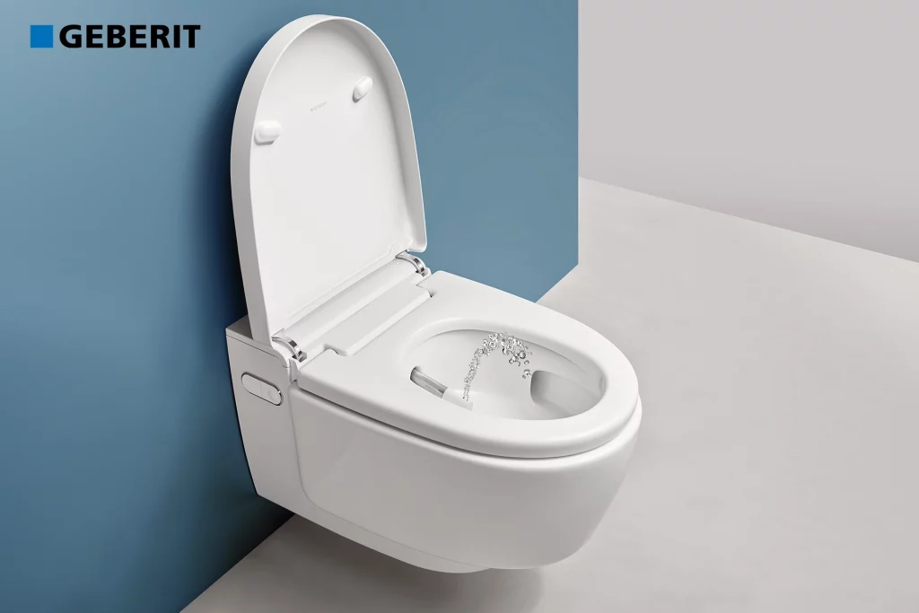 Dusch-WC Mera der Marke GEBERIT in Funktion